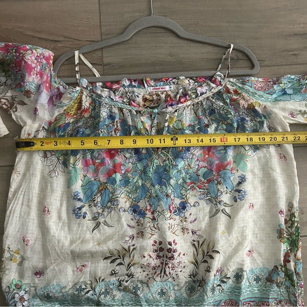 Johnny Was Daria 100% Silk Boho Cold Shoulder Boho Bell Sleeve Blouse Top S - Picture 12 of 13